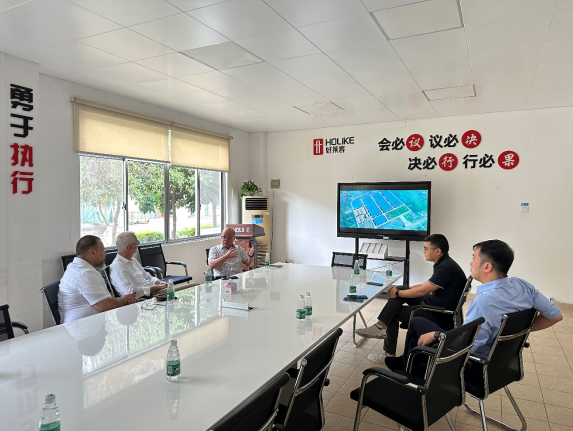 豪邁集團(tuán)CEO Dr. Daniel Schmitt及集團(tuán)領(lǐng)導(dǎo)到訪中國定制企業(yè)， 展現(xiàn)對中國市場的信心與期待